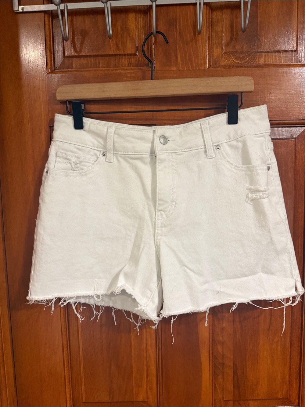 Time and Tru White Frayed Hem Denim Shorts